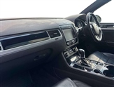 Volkswagen Touareg Image 2