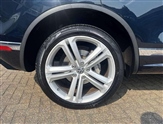 Volkswagen Touareg Image 5
