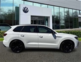 Volkswagen Touareg Image 4