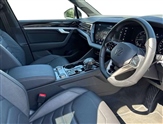 Volkswagen Touareg Image 6