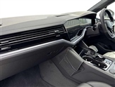 Volkswagen Touareg Image 2
