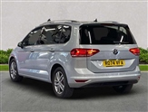 Volkswagen Touran Image 2