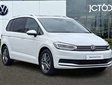Volkswagen Touran Image 1