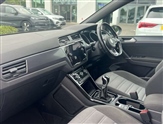 Volkswagen Touran Image 2