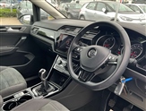 Volkswagen Touran Image 6