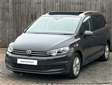 Volkswagen Touran Image 1