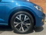 Volkswagen Touran Image 5