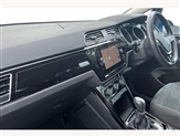 Volkswagen Touran Image 2