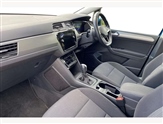 Volkswagen Touran Image 2