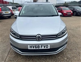 Volkswagen Touran Image 2