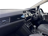 Volkswagen Touran Image 2