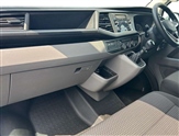 Volkswagen Transporter Image 2