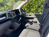 Volkswagen Transporter Image 2