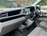Volkswagen Transporter Image 2