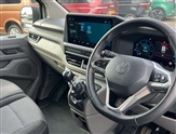 Volkswagen Transporter Image 6
