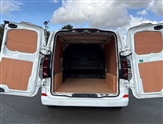 Volkswagen Transporter Image 6