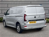 Volkswagen Transporter Image 2