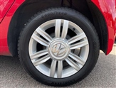 Volkswagen Up Image 5