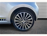 Volkswagen Up Image 5