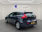 Volvo V40 Image 2