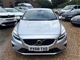 Volvo V40 Image 2