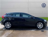 Volvo V40 Image 3