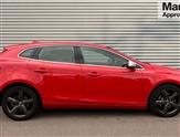 Volvo V40 Image 2