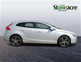 Volvo V40 Image 2