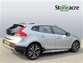 Volvo V40 Image 2