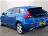 Volvo V40 Image 2