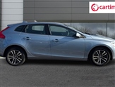 Volvo V40 Image 2