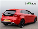 Volvo V40 Image 2