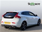 Volvo V40 Image 2