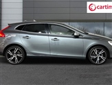 Volvo V40 Image 2
