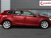 Volvo V40 Image 2