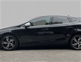 Volvo V40 Image 5