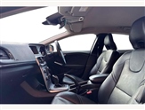Volvo V40 Image 2