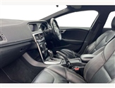 Volvo V40 Image 2