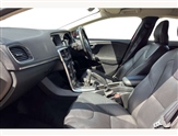 Volvo V40 Image 2