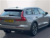 Volvo V60 Image 2