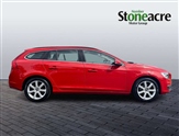 Volvo V60 Image 2