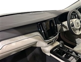 Volvo V60 Image 2