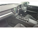 Volvo V60 Image 2