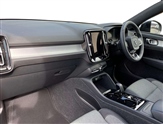 Volvo XC40 Image 2