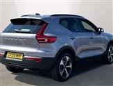Volvo XC40 Image 2
