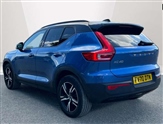 Volvo XC40 Image 2