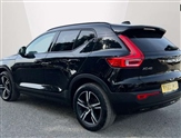 Volvo XC40 Image 2