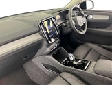 Volvo XC40 Image 2