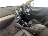 Volvo XC40 Image 2
