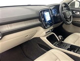 Volvo XC40 Image 2